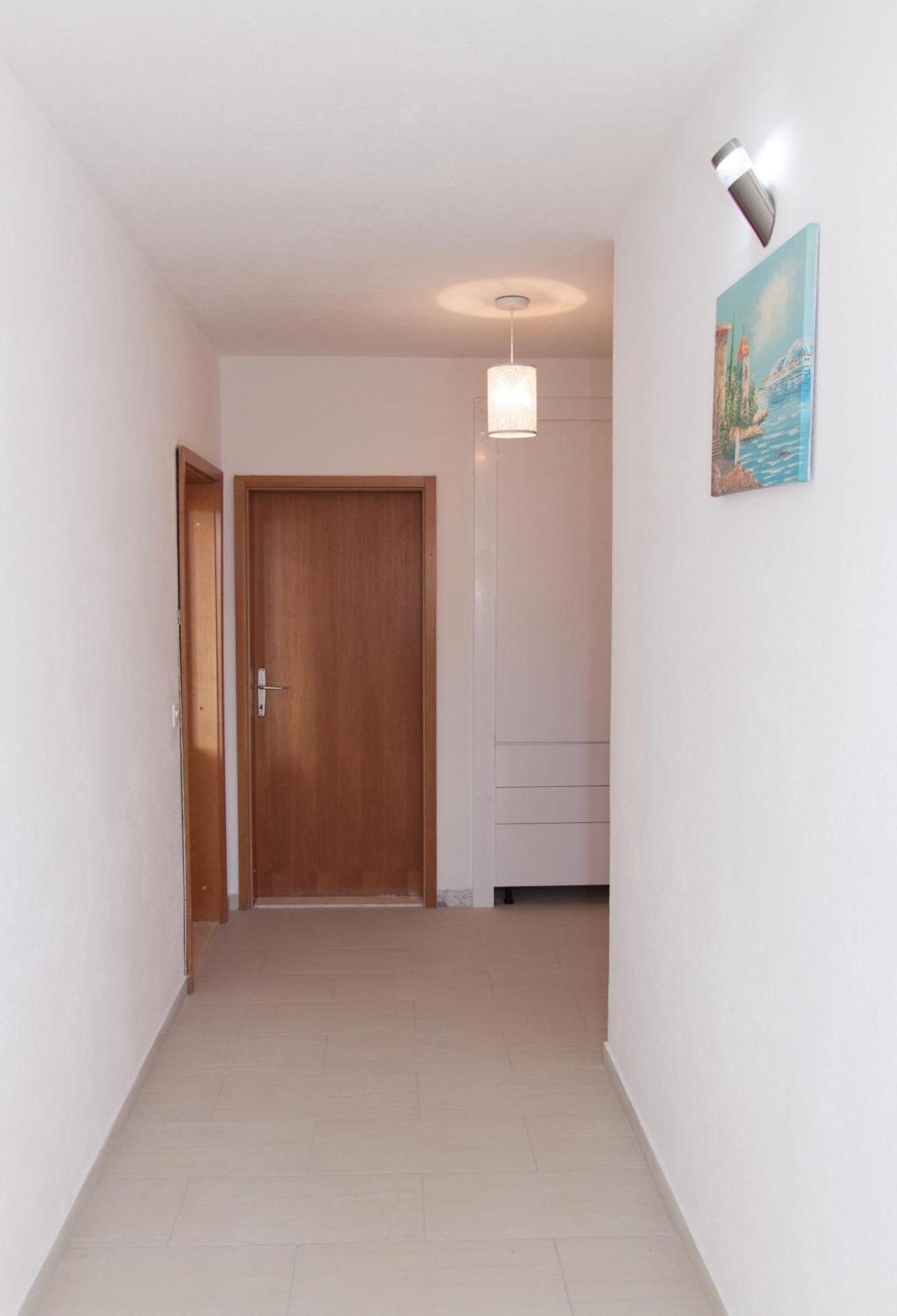 Nadalina Apartment Kaštel Stari Esterno foto