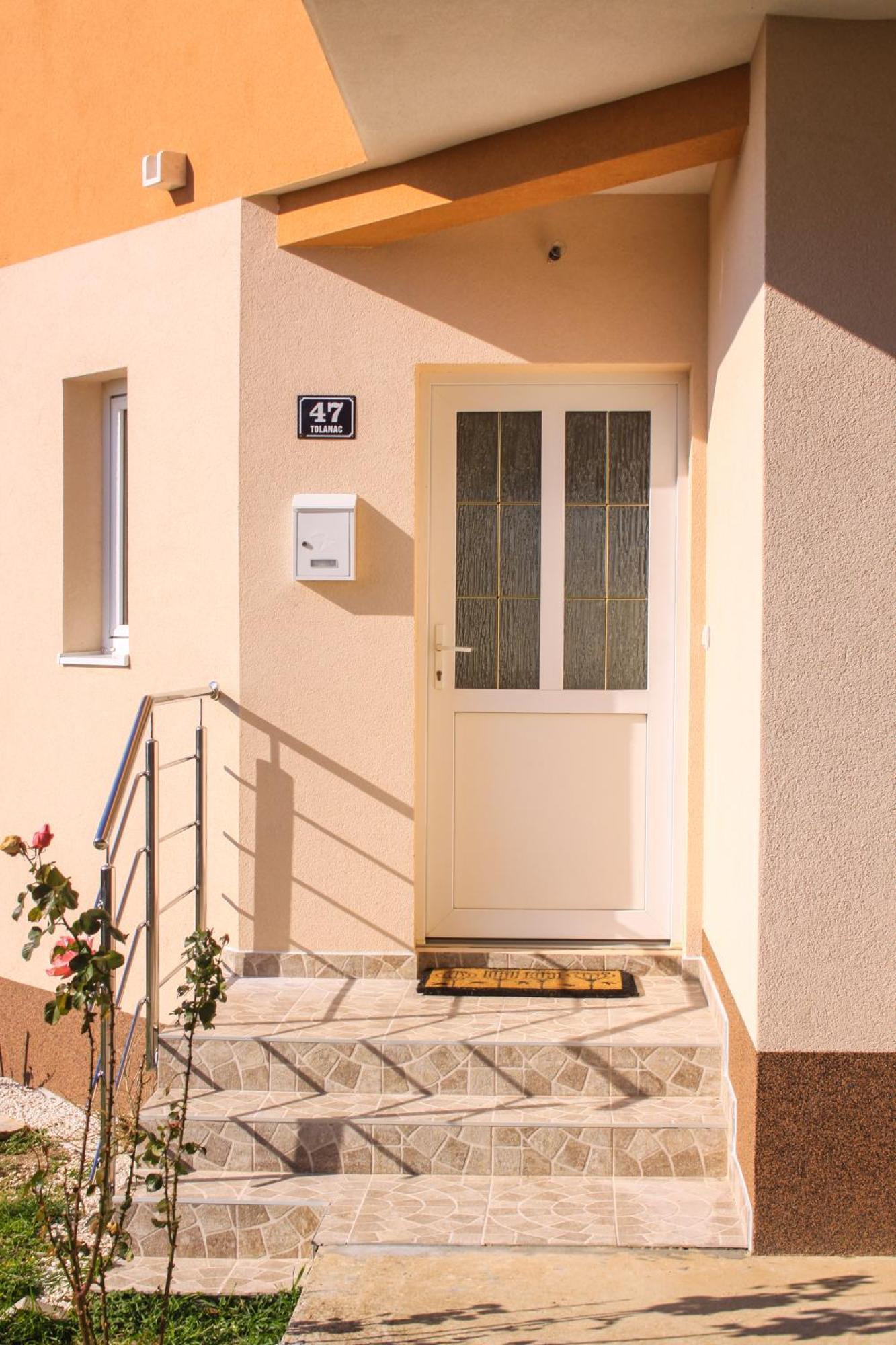 Nadalina Apartment Kaštel Stari Esterno foto