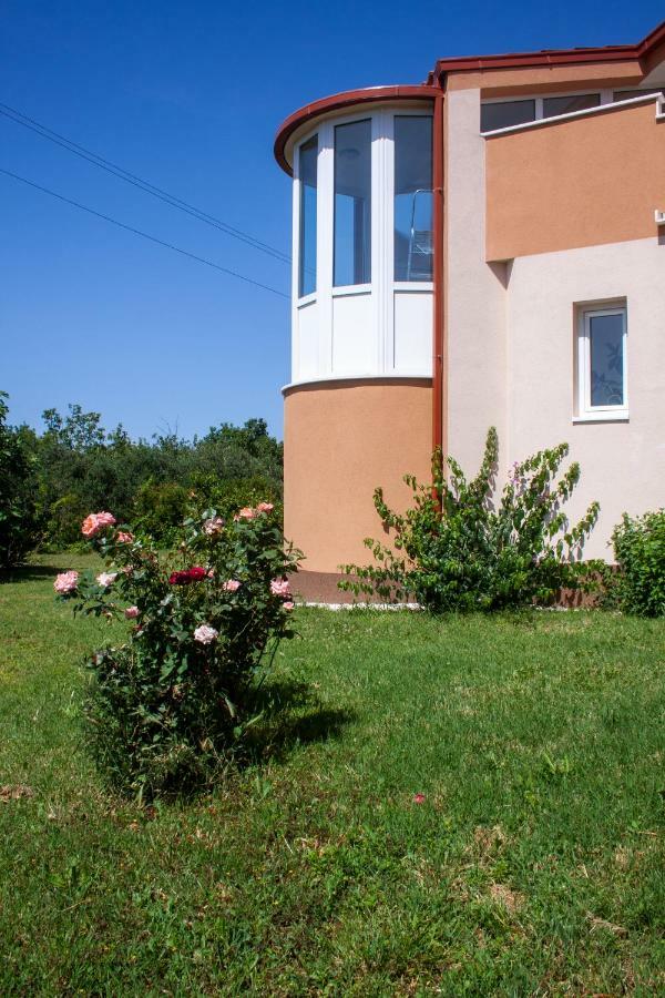 Nadalina Apartment Kaštel Stari Esterno foto